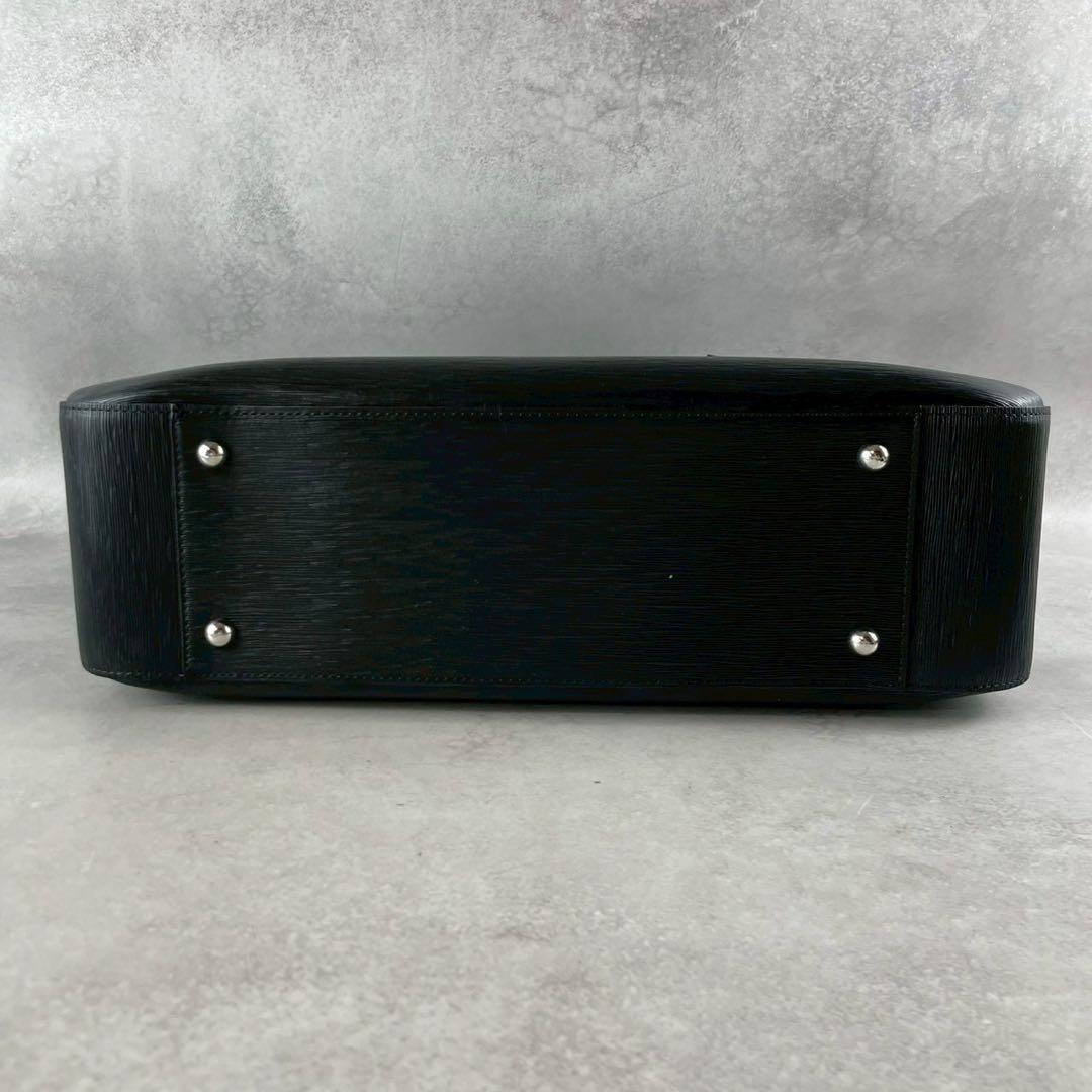 【未使用品】ペッレモルビダ キャピターノ 2室 2way A4可 黒 レザー