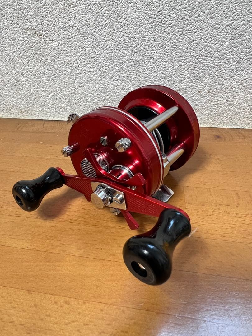 Ambassadeur 5000 アブガルシア　赤ナベ