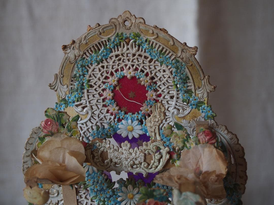 天使と花の装飾のペーパーデコレーション ヴィクトリアン期ペーパークラフトK400