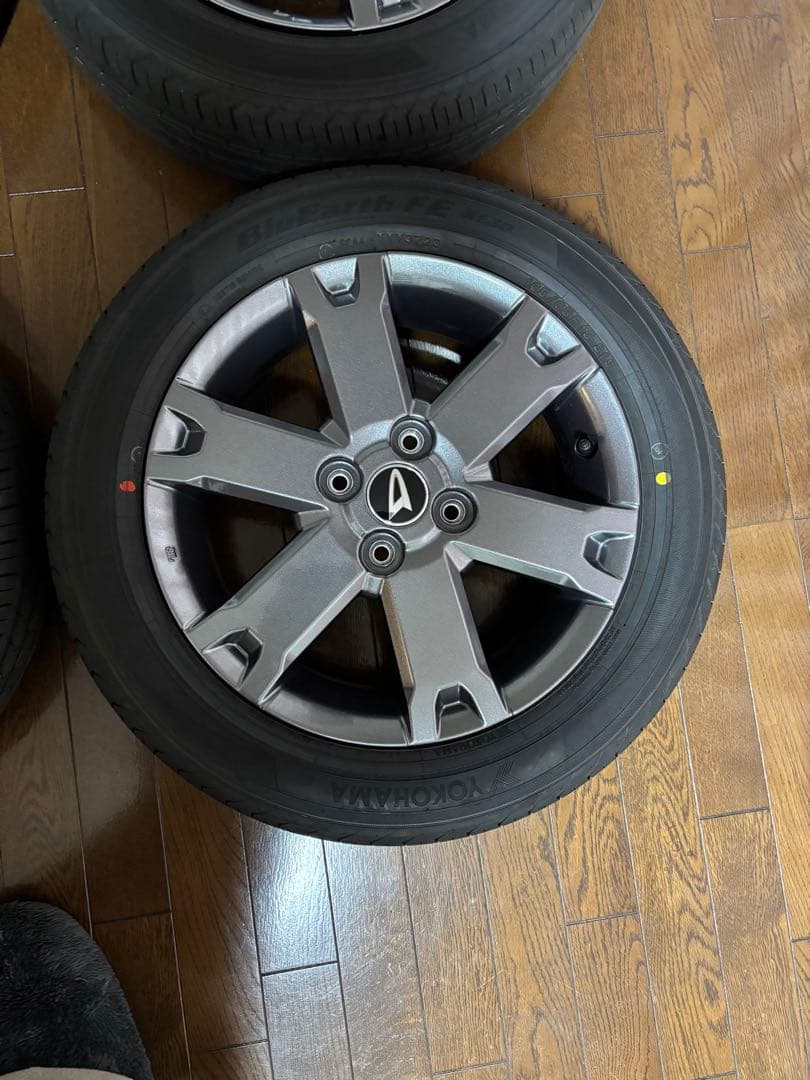 タフト　純正タイヤ・ホイルセット　未使用品