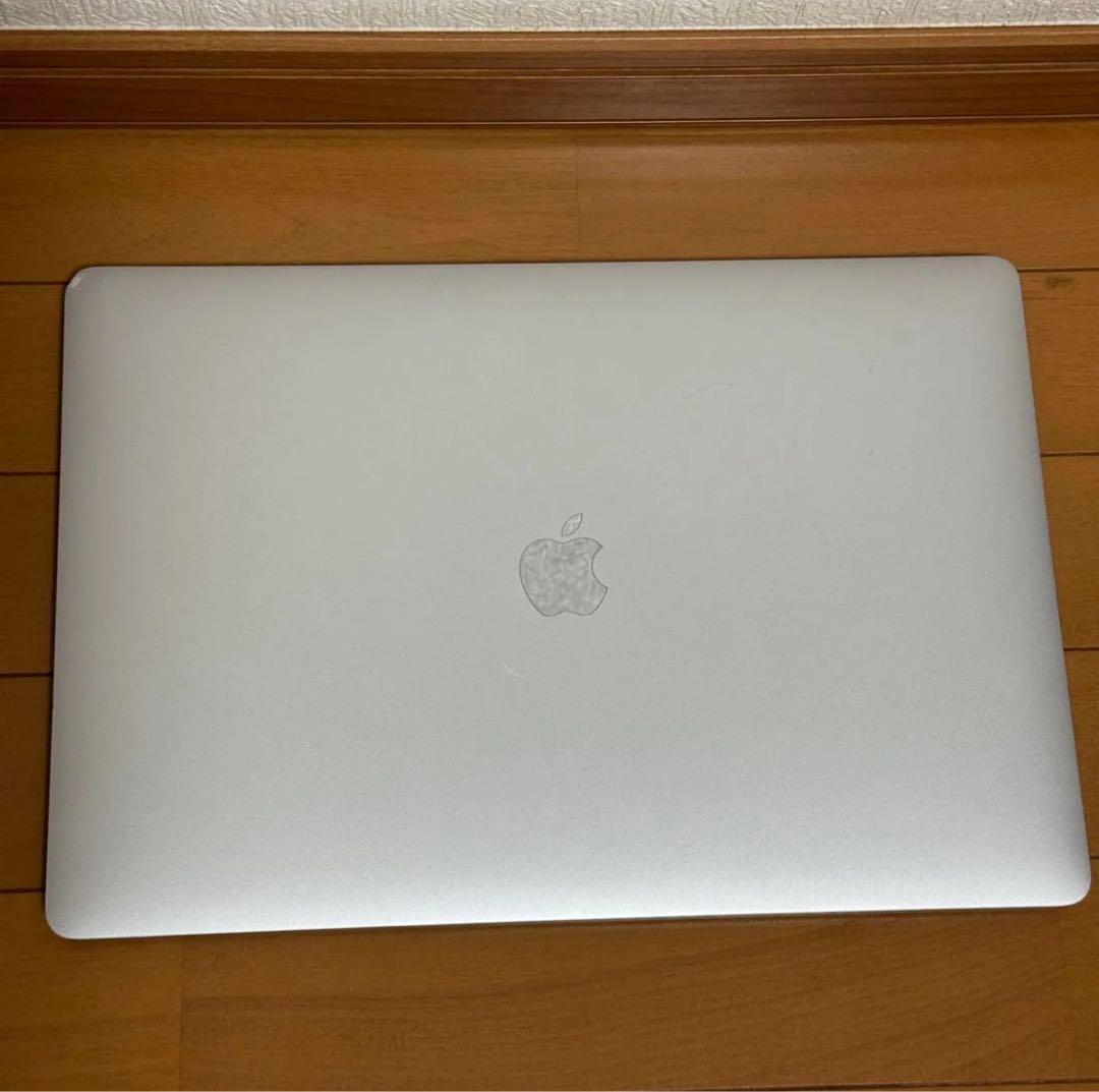 ぽんたぽん　MacBook Pro シルバー 本体　2019