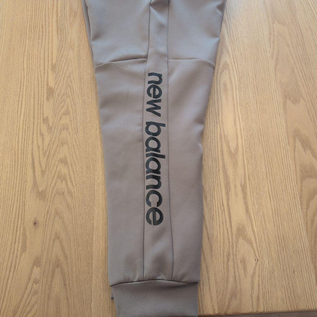 New Balance ベージュ ジャージ上下セット　極美品