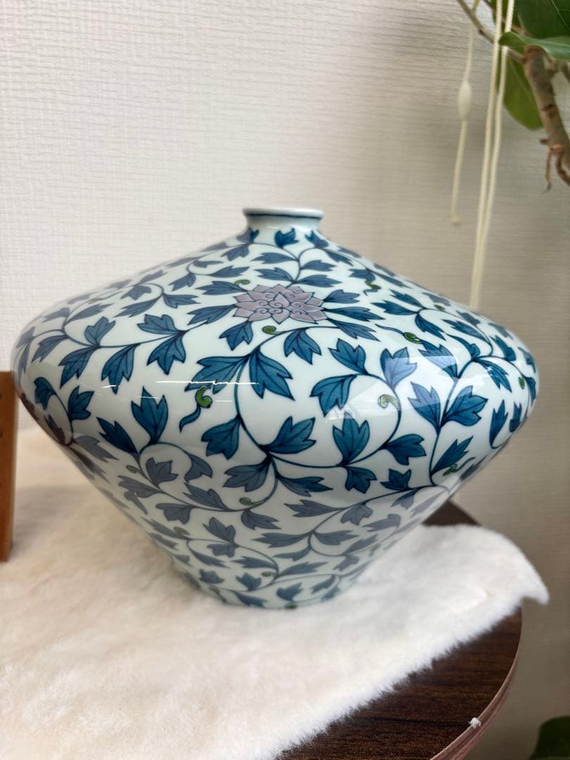 【共箱・真作保証】新品未使用　藤井勝雲作 牡丹唐草文壺 高さ約18.6cm 美品