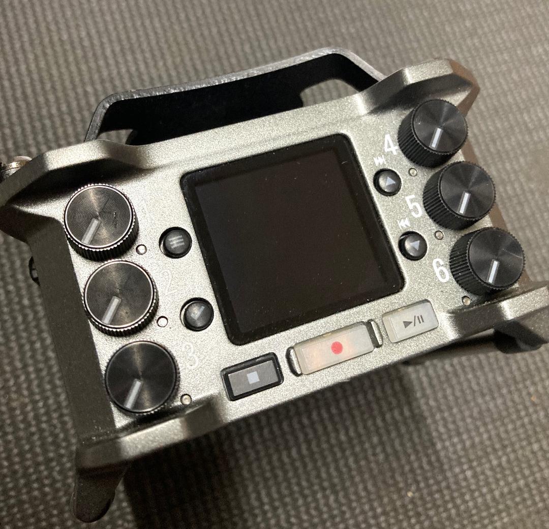 ZOOM ( ズーム ) F6 6chフィールドレコーダー ＋ケース＋BTA-1