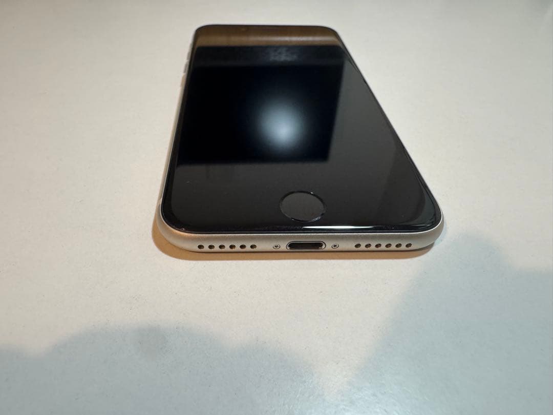 【消音】【海外】iPhone SE (第3世代) 128GB シャッター音無