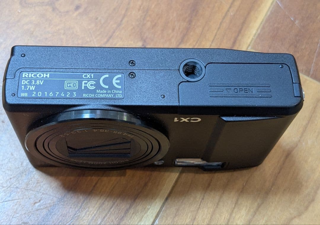 RICOH リコー CX1 美品 画面難あり？