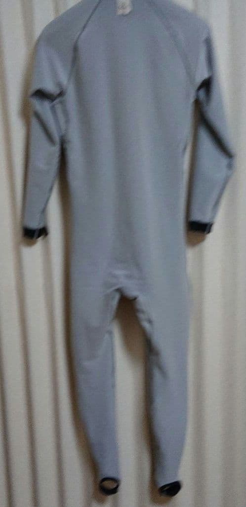 ウェットスーツ インナー　クイックシルバー　QUIKSILVER　Mサイズ