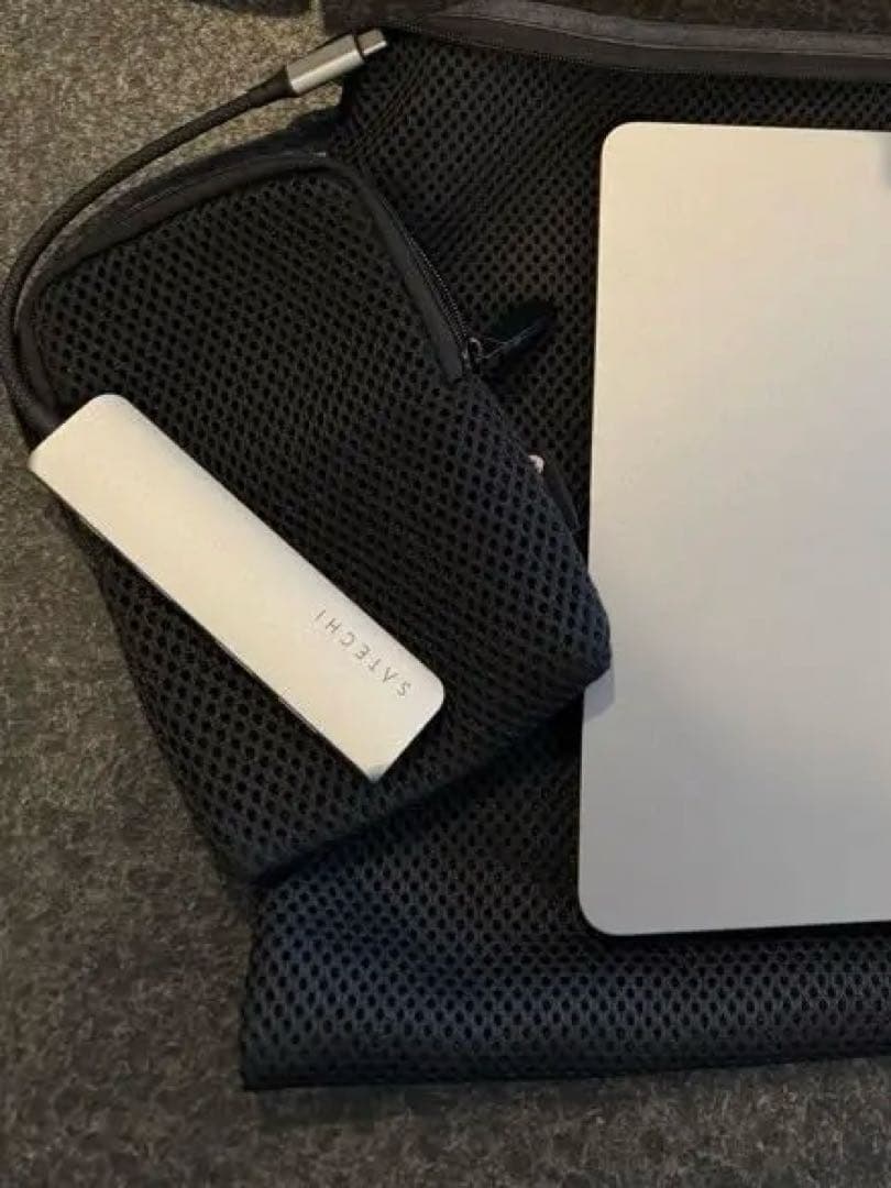 分配器・切替器 Satechi 6-in-1 USB-C Multiport Adapter