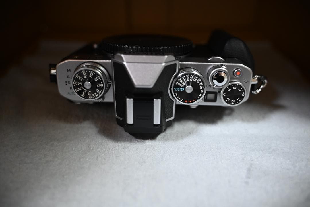 Nikon Z fcメーカーメンテ済 外装・上部ダイヤル交換済 バッテリー3個付