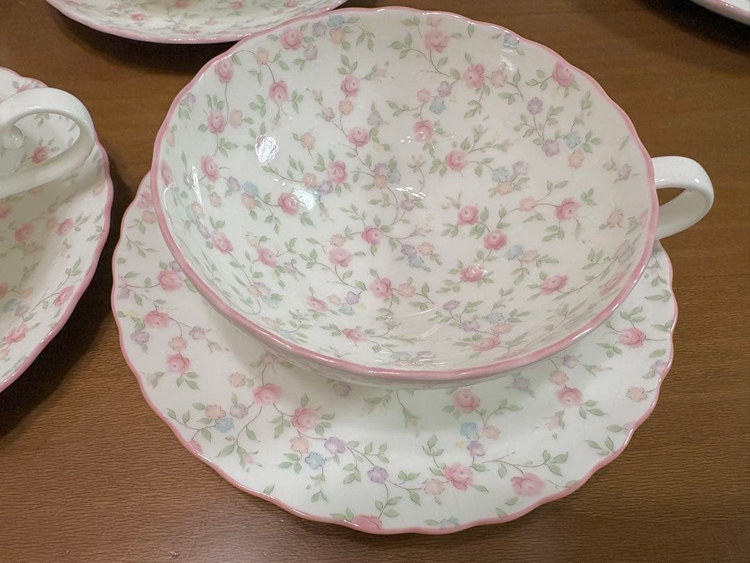 ノリタケ　キューティローズ　セット