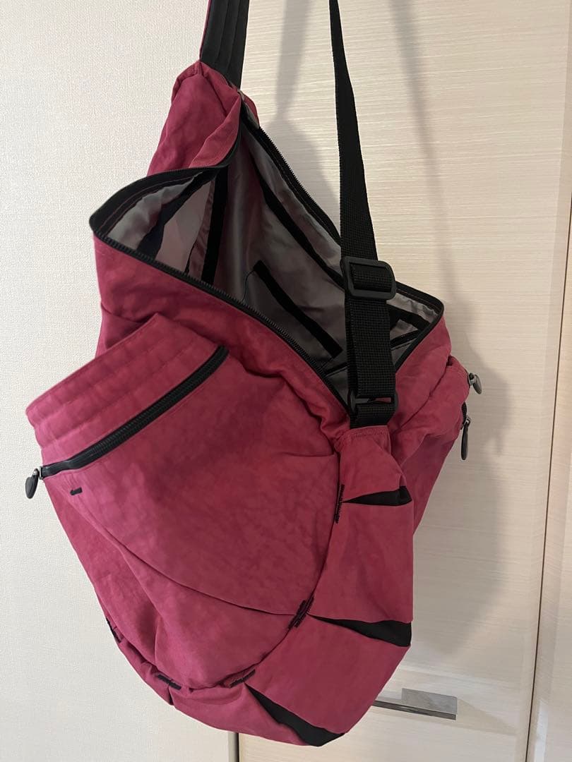 ヘルシーバックバッグ　ビッグバッグ　ルビー　短時間1回使用　中古美品