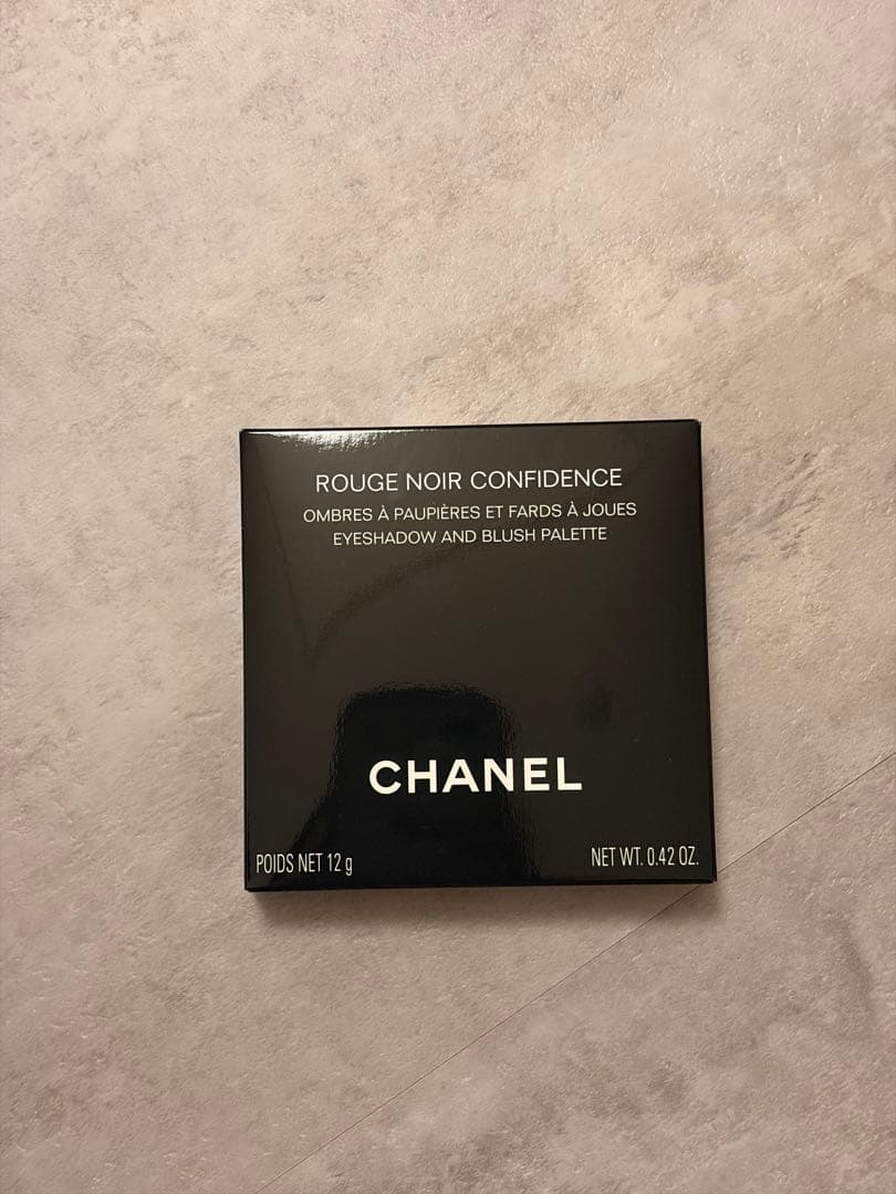 CHANEL 袋付き！！ルージュ ヌワール コンフィダンス アイシャドウパレット