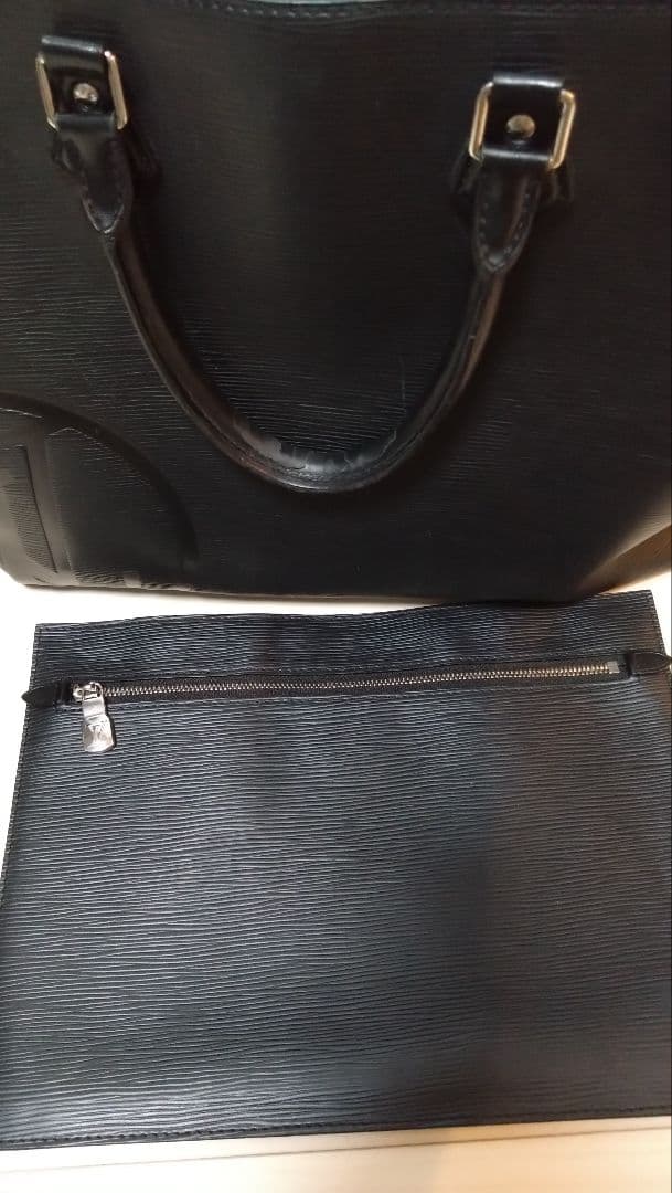【イッチー】VUITTON グラン・サックエピ レザー M55185