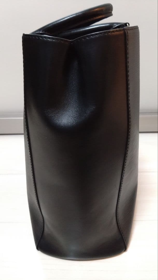 【イッチー】VUITTON グラン・サックエピ レザー M55185