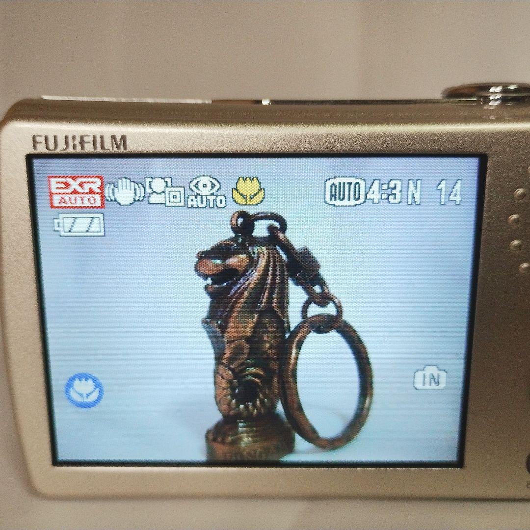 Fujifilm F200EXR コンパクトデジタルカメラ