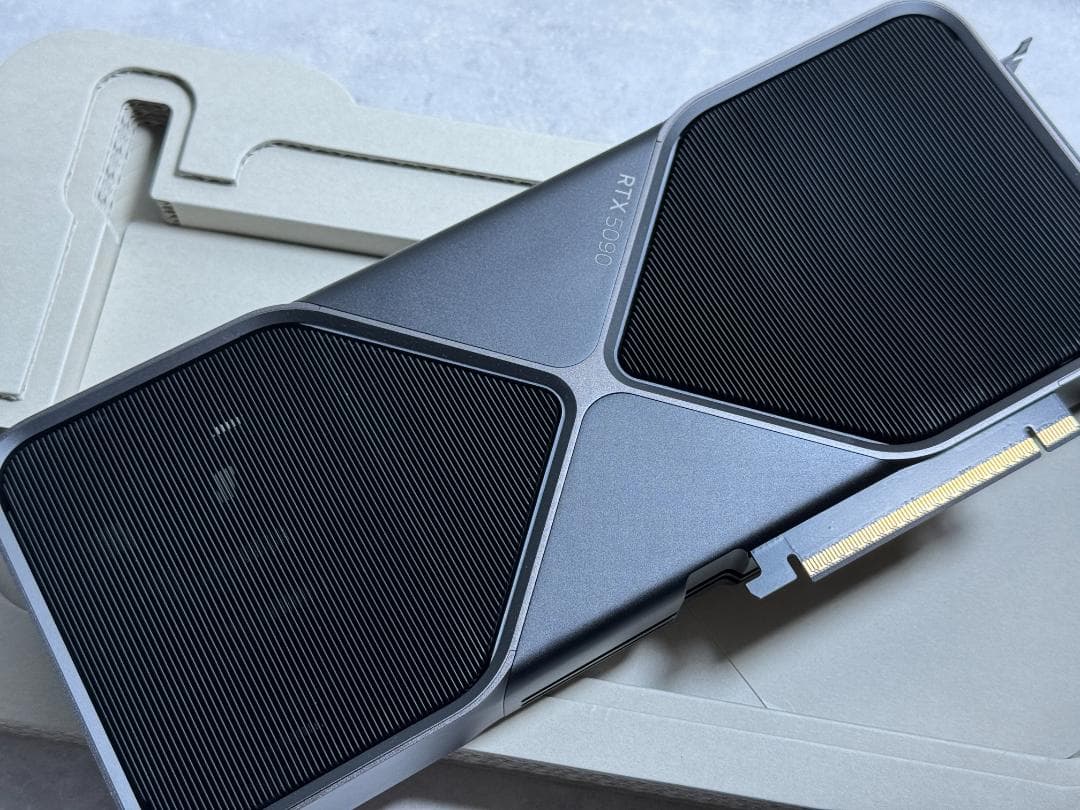 グラフィックボード・グラボ・ビデオカード NVIDIA RTX 5090 Founders Edition