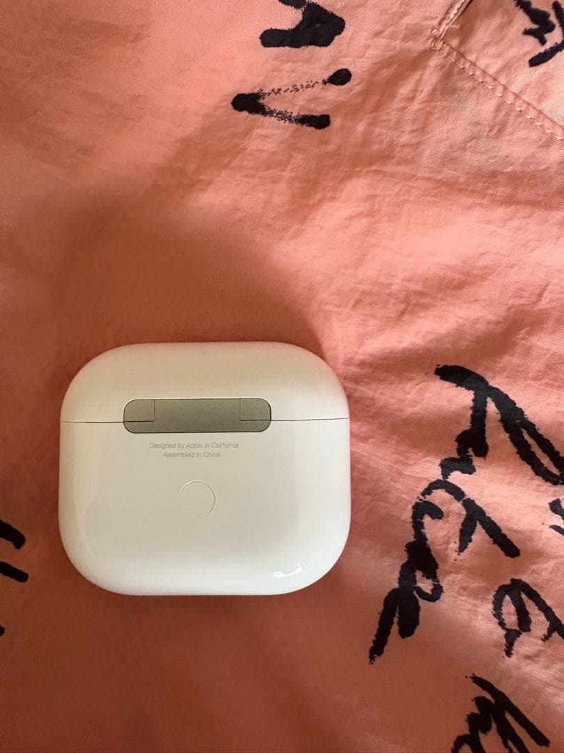 ★値下げしました★AirPods【第三世代】本体 充電ケース付き ホワイト