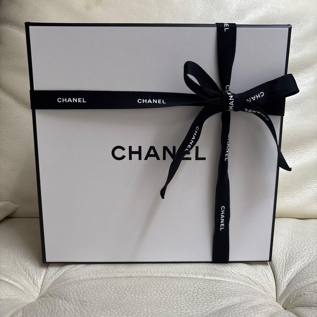 シャネルのメンズフレグランスライン「ブルー ドゥ シャネル」セット