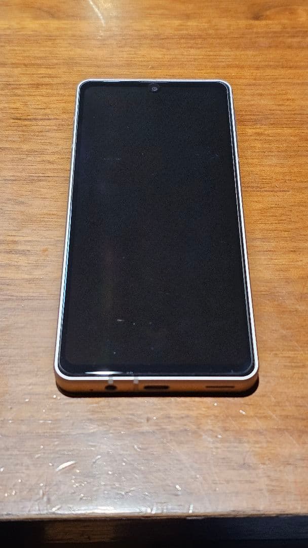 AQUOS sense8 docomo ライトカッパー