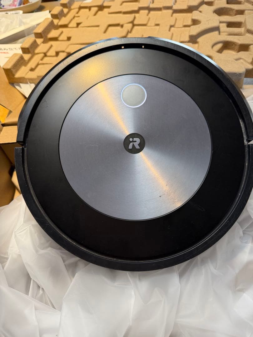 h*u様 ルンバj7 本体とクリーンベース充電ステーション