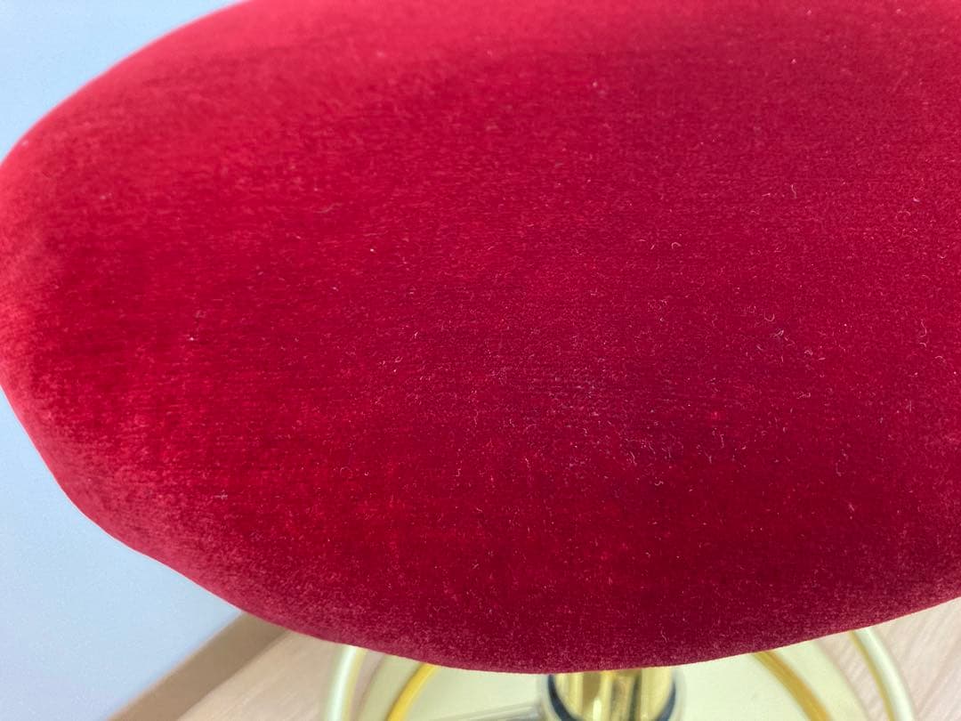 レトロゴージャスなカウンターチェア