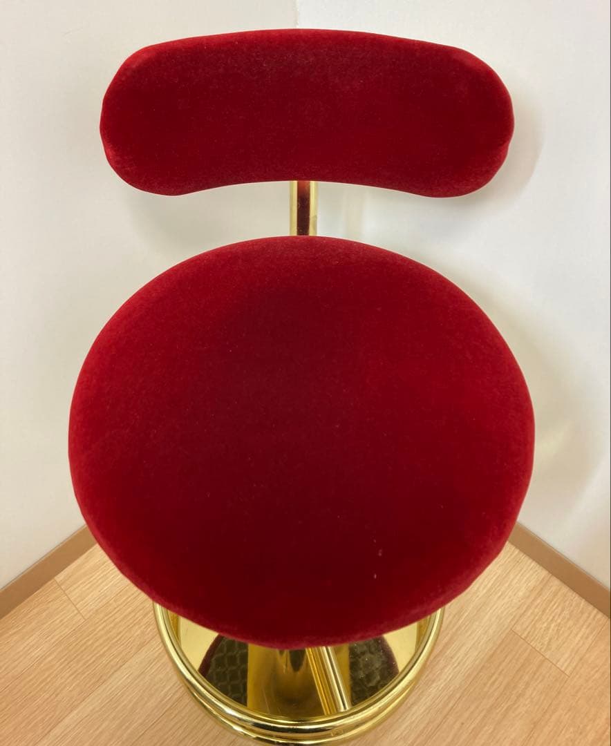 レトロゴージャスなカウンターチェア