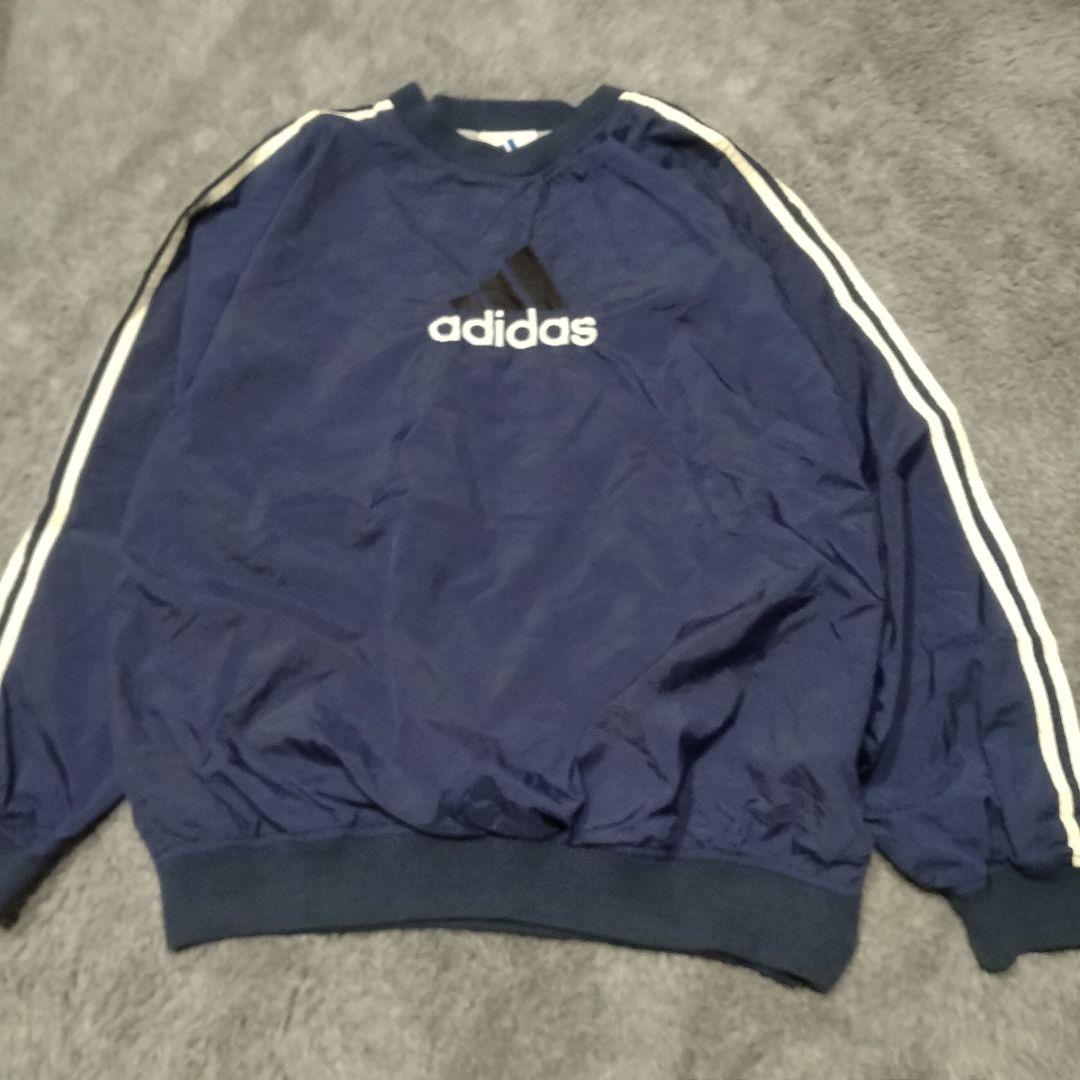 アディダス ナイロンピステ king gnu 常田着用タイプ色違い　ドリルトップ