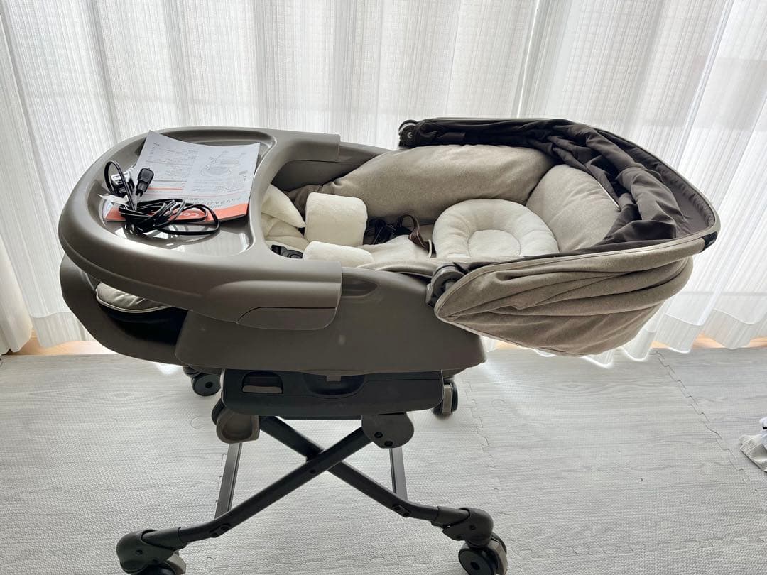 【美品】電動!!コンビ ネムリラAUTO SWING BEDi EG