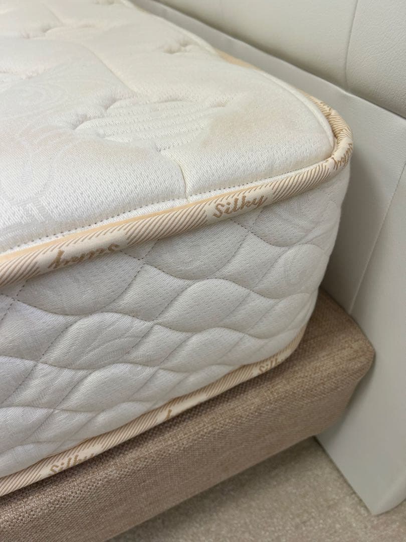 Simmons 日本ベッド セミダブルマットレスSilky Pocket