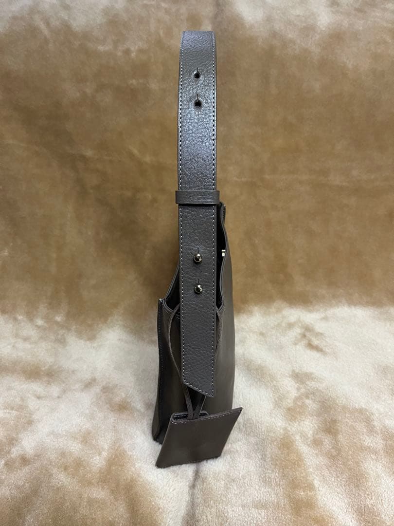 ラシット スクエア ワンショルダーバッグ モノグラムカードケース