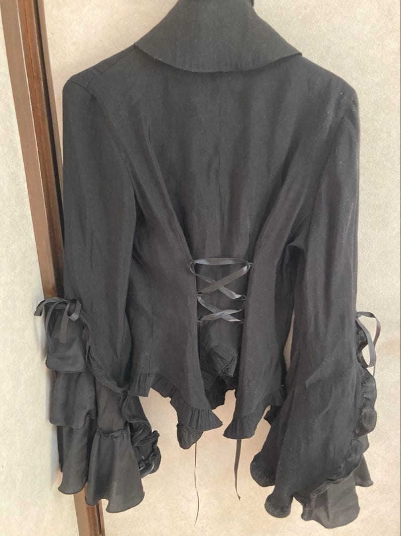 MARBLE カメオタイ付き後編み上げブラウス