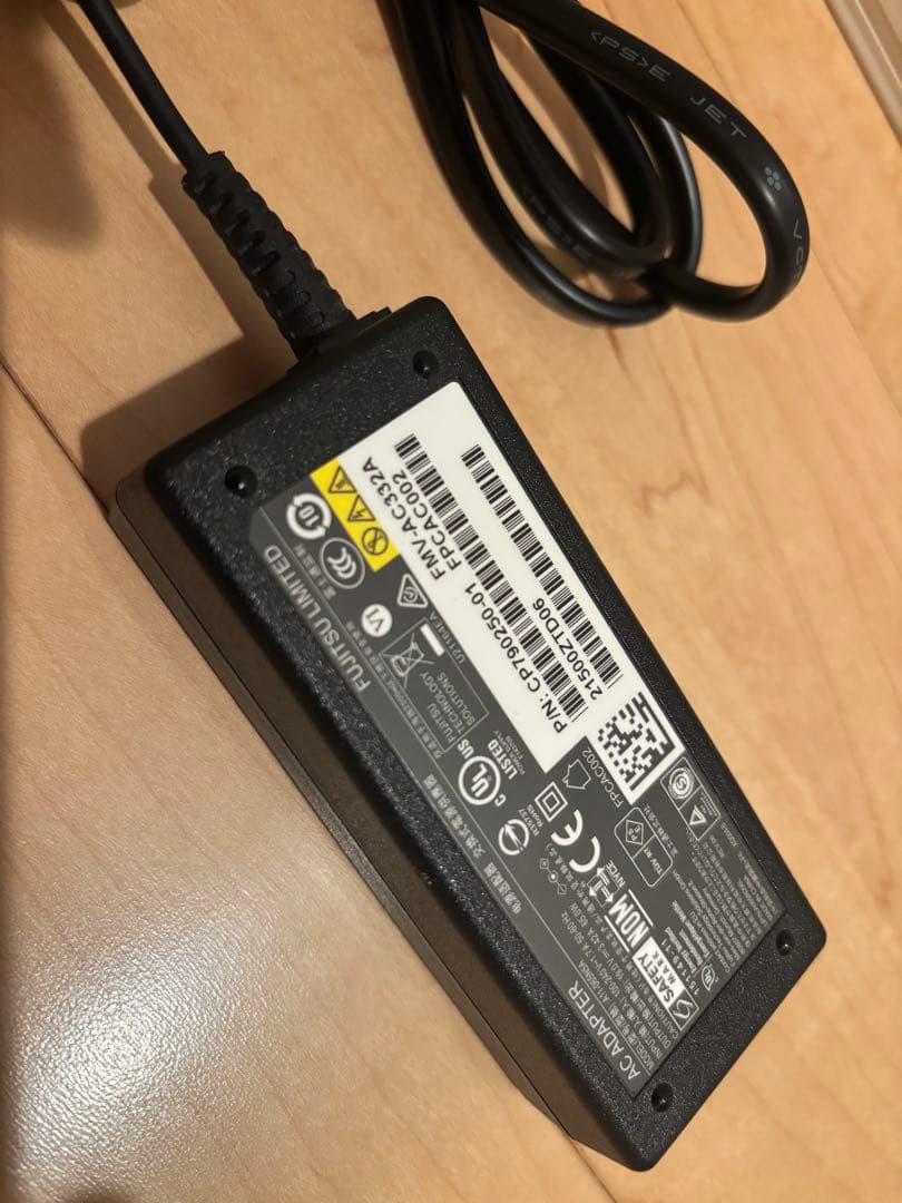 Fujitsu FMV Windows 11 【1TB】美品！！