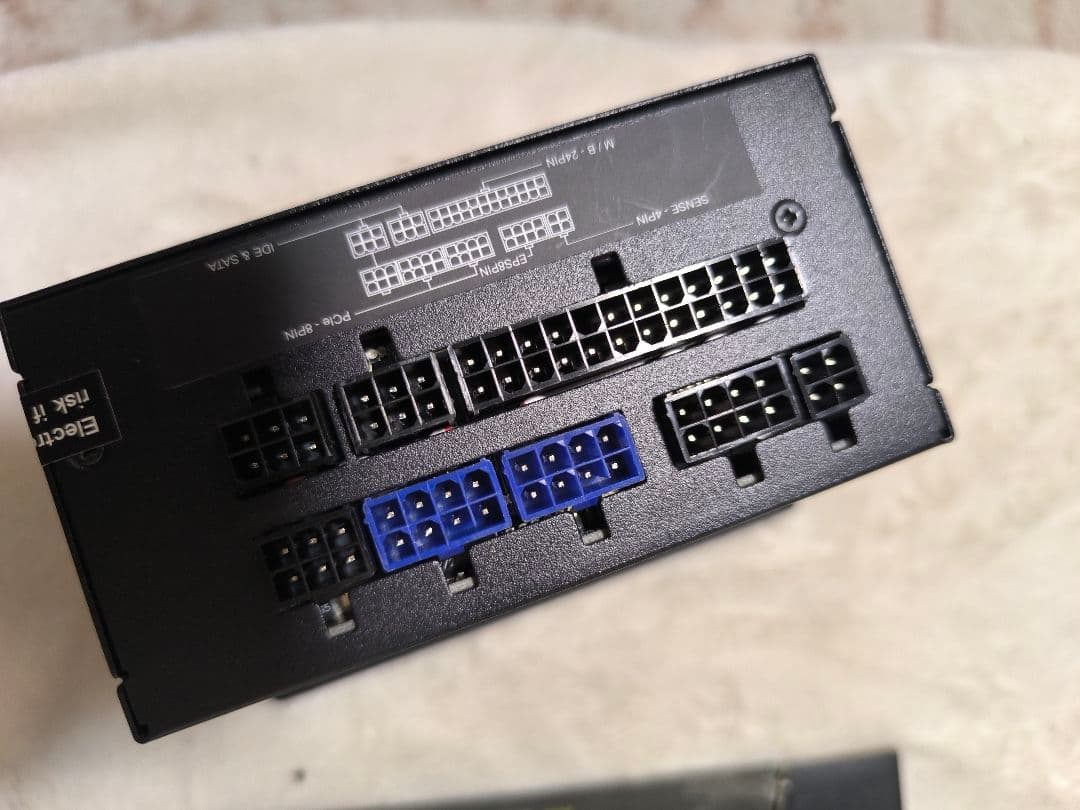 SilverStone PC電源 SST-SX650-Gと純正ケーブル11本