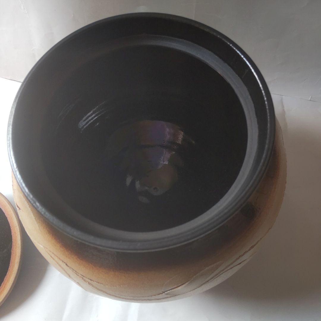 京焼 西川實 作 塩釉葉文流 水指 共箱 茶碗 茶道具 抹茶碗 美品 です。