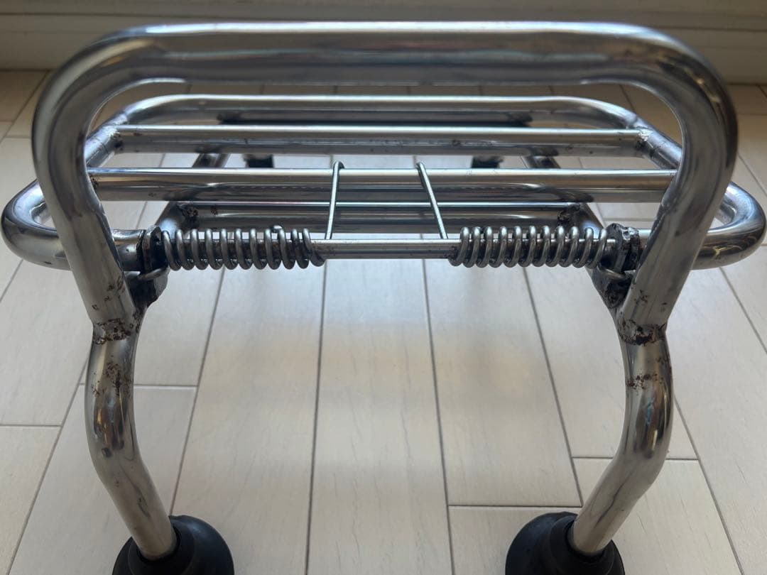 ベスパ用フロントキャリア