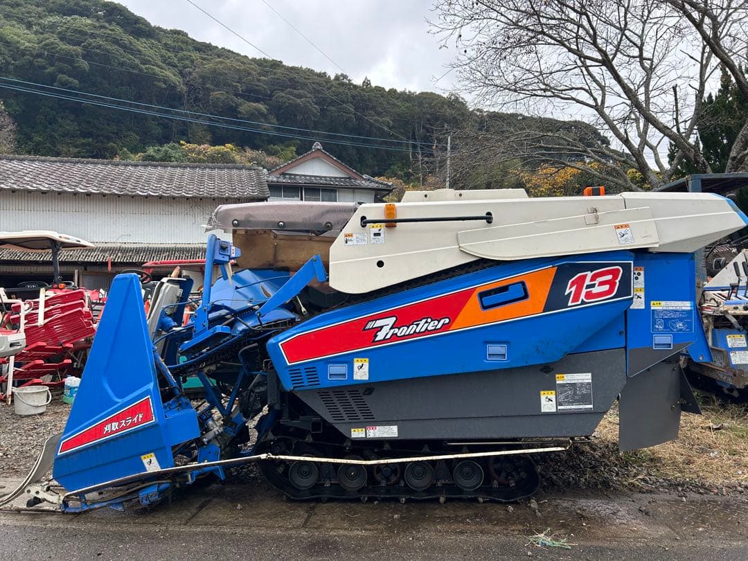 宮崎　イセキ　2条刈り コンバイン 13馬力 こぎ深さ自動ディーゼル　 動画あり