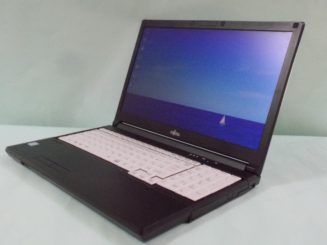 富士通ノートパソコンLifebook　A576/SX