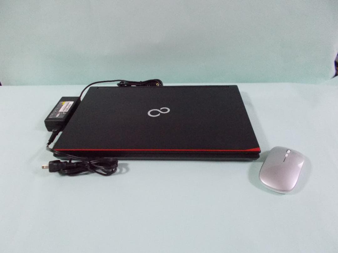 富士通ノートパソコンLifebook　A576/SX