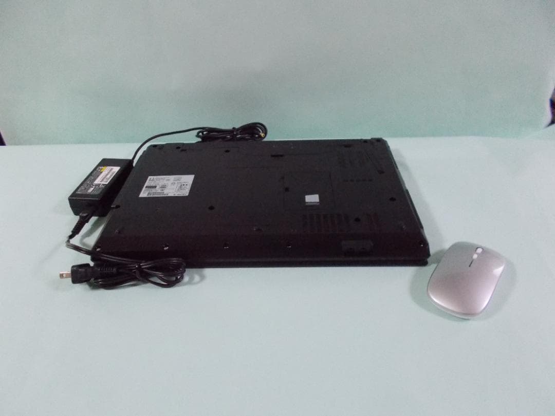 富士通ノートパソコンLifebook　A576/SX