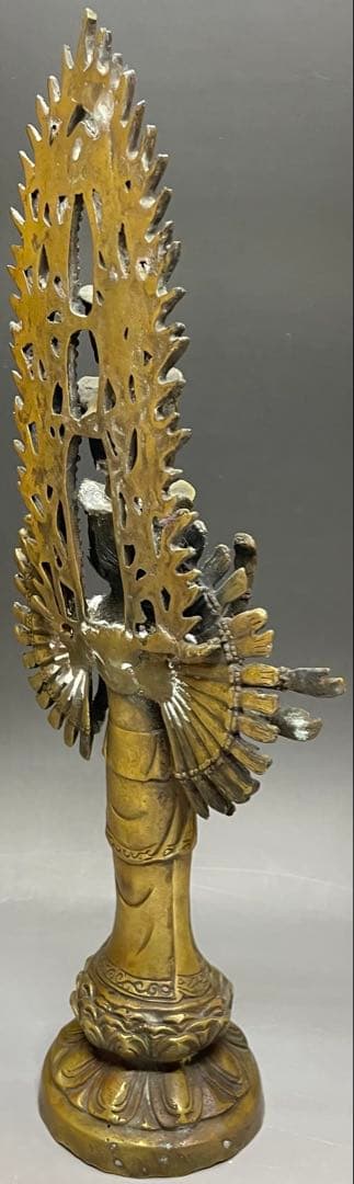 十一面千手千眼観世音菩薩　黄銅　病気平癒　延命長寿　開運　良縁　C2994