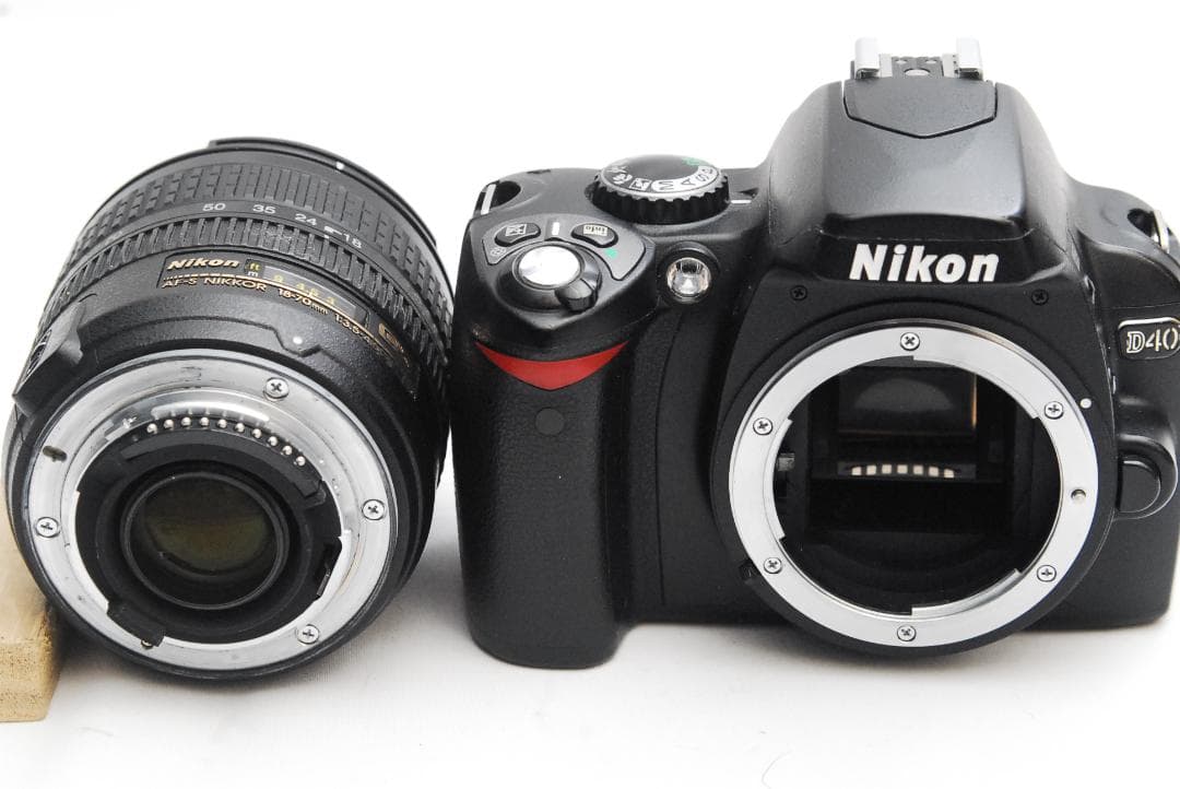 Nikon D40/AFS NIKKOR 18-70mm DX　（良品）