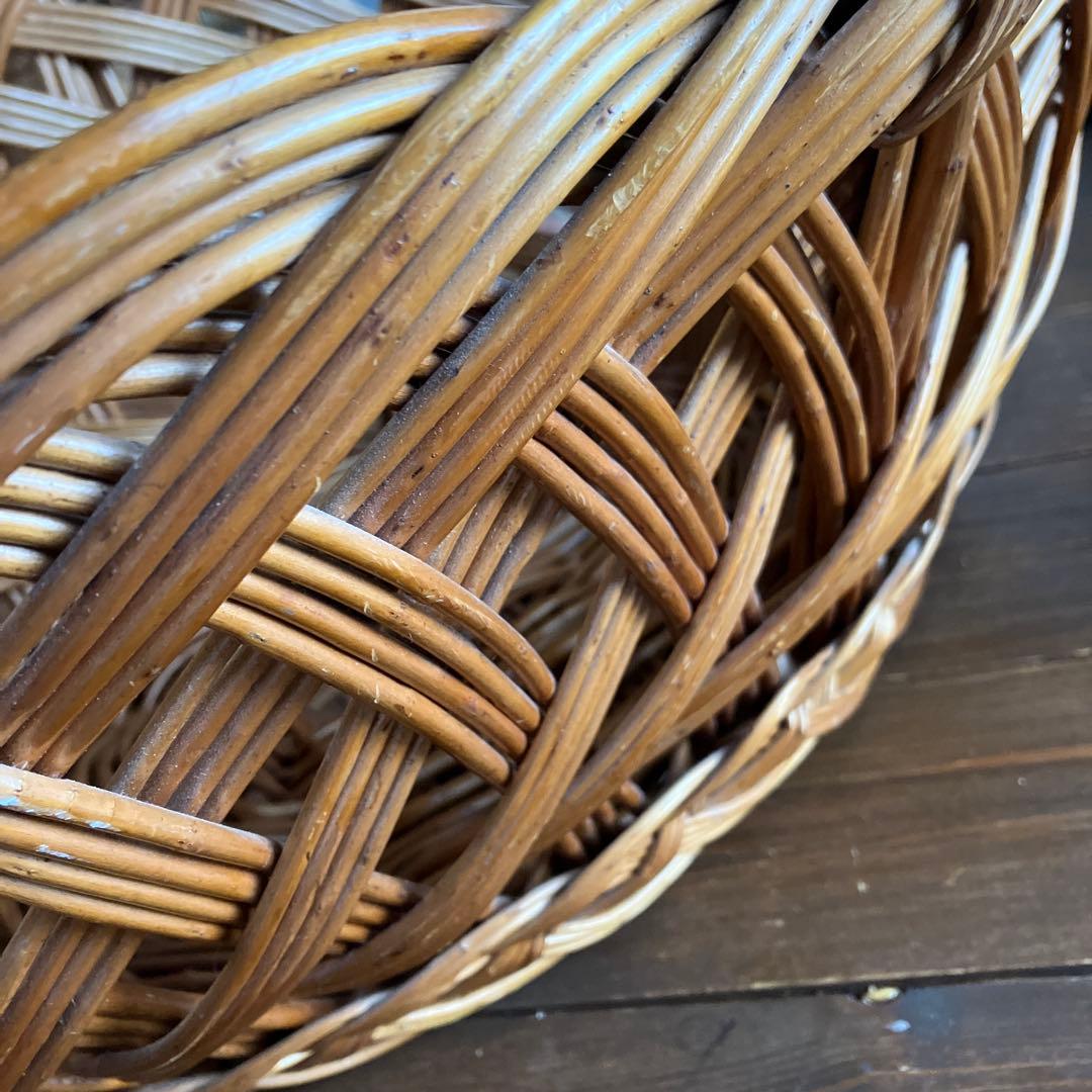 フランスアンティークパニエ　飴色で美しく編まれたバスケット
