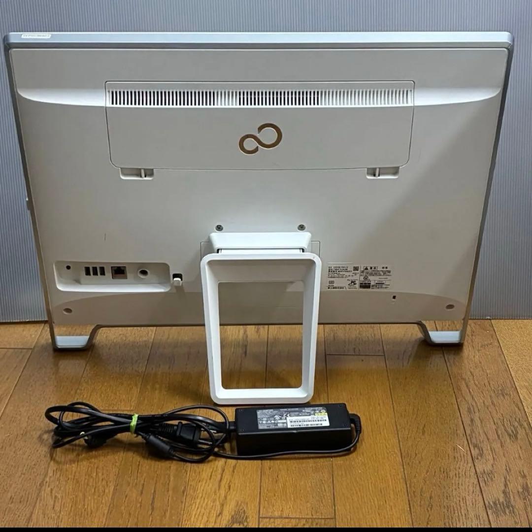 富士通　23インチモニター一体型パソコン　ESPRIMO FH52/A3