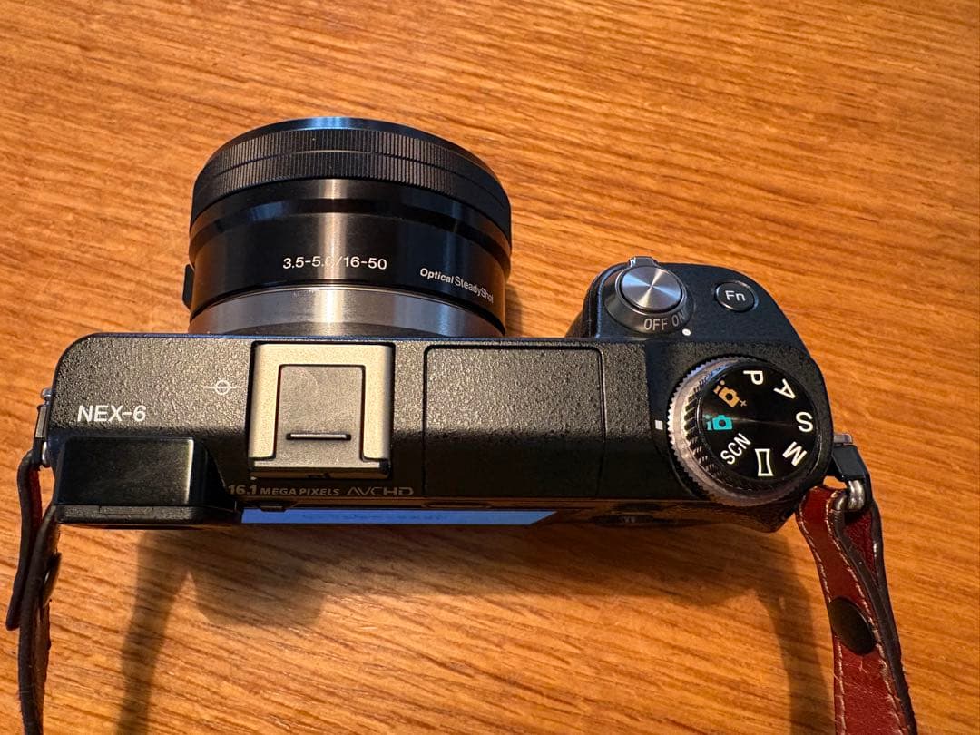 nex-6 ダブルズームGARIZカバーストラップ