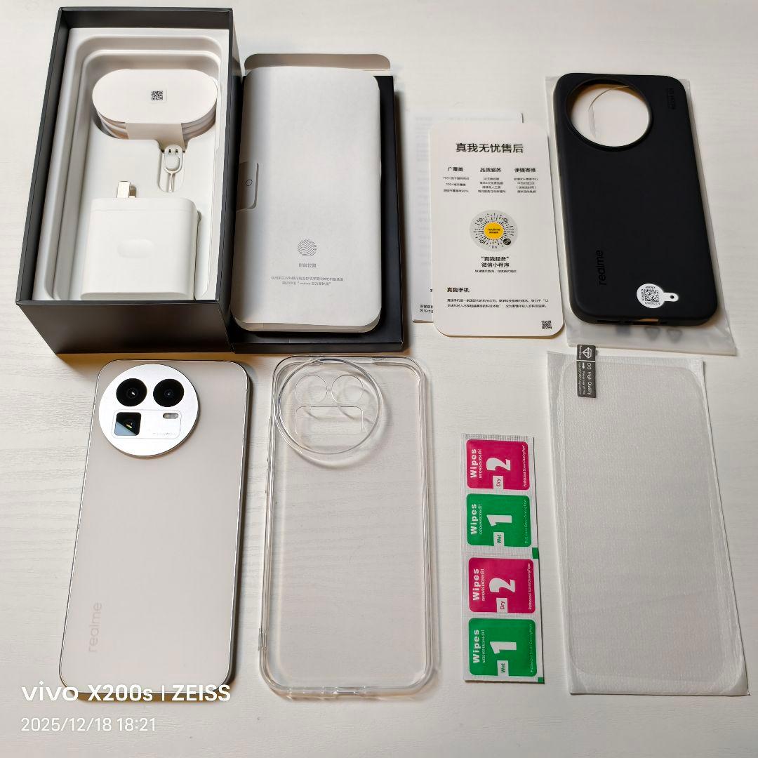 realme GT8 ホワイト 12GB / 256GB 極美品