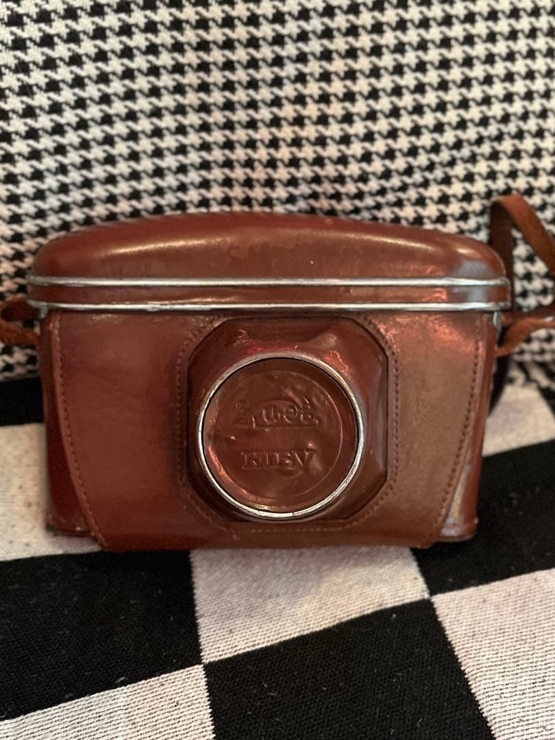 Kiev 4A ブラック+ レンズ＋フード＋革ケース付き