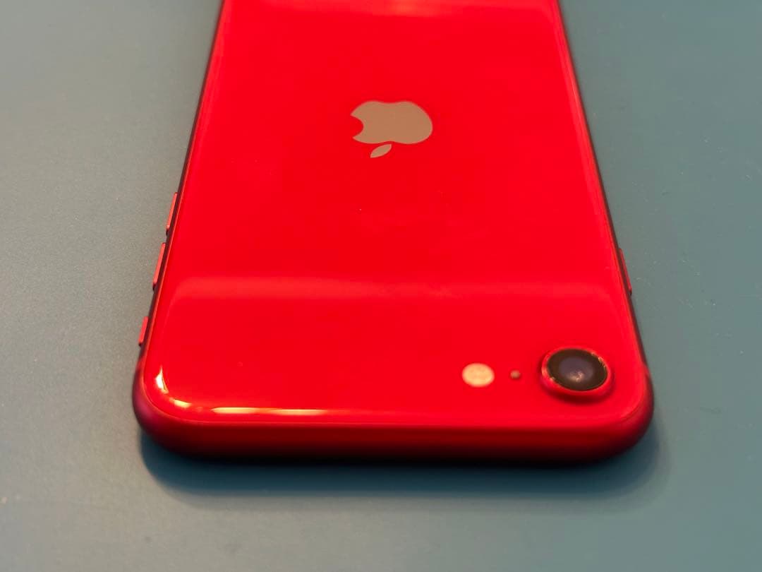 【極美品】iPhoneSE2 256GB SIMフリー バッテリー新品