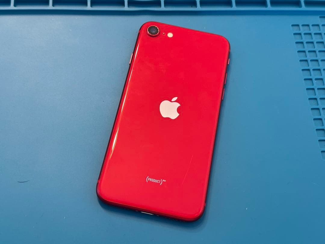 【極美品】iPhoneSE2 256GB SIMフリー バッテリー新品