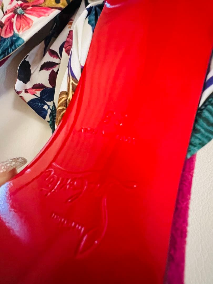 クリスチャンルブタン ヒール 美品