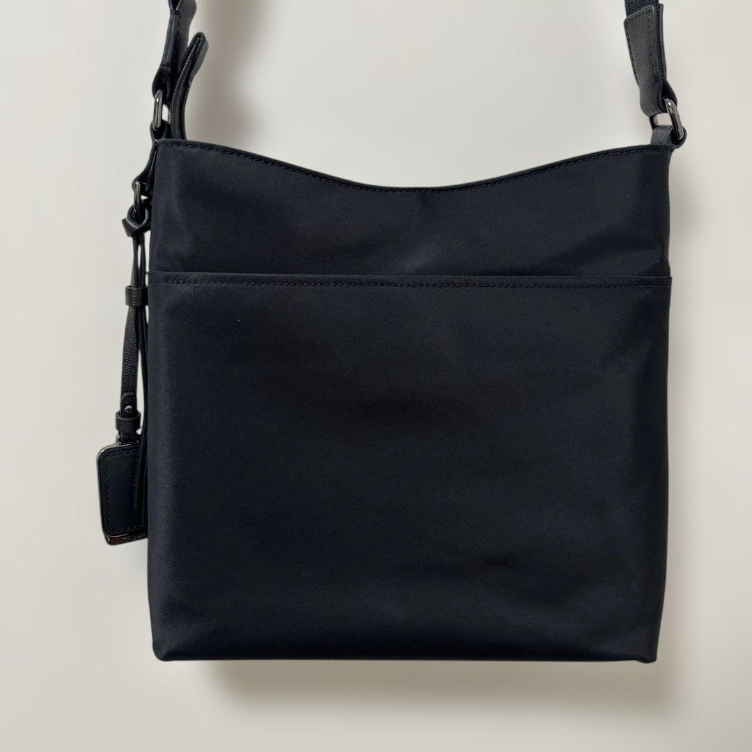 TUMI トゥミ　テイラー　クロスボディ　ショルダーバッグ